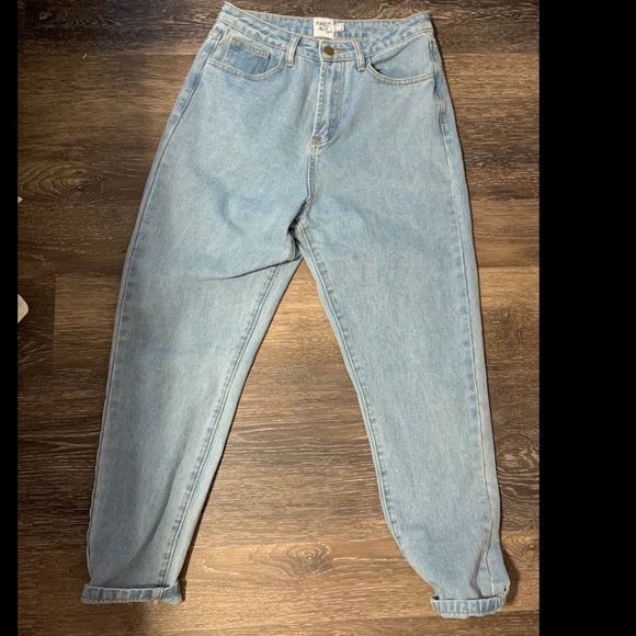 Princess Polly Jeans - Picture 8 of 9